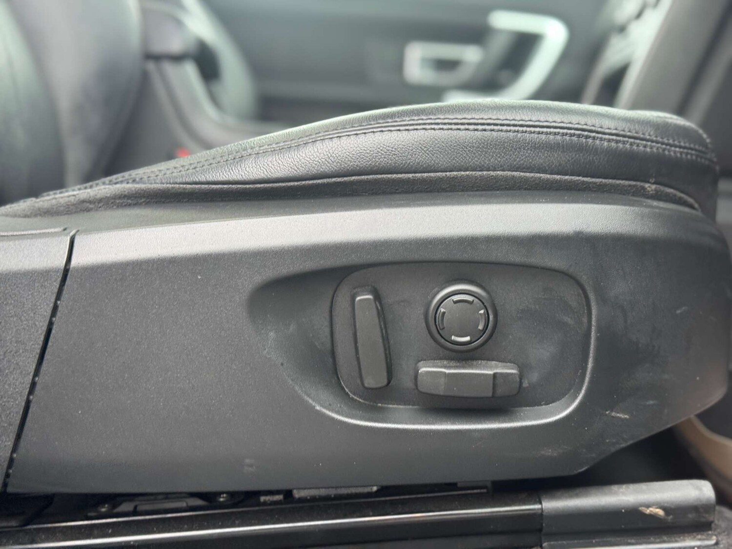 Used Land Rover Discovery Sport 2018 for sale - 77368778: Photo 68