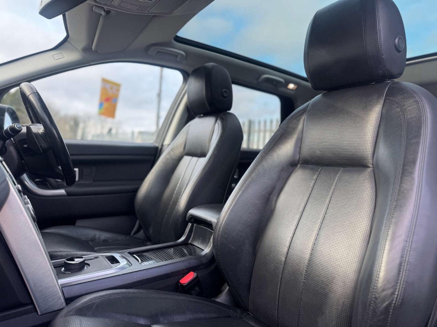 Used Land Rover Discovery Sport 2017 for sale - 77249403: Photo 22