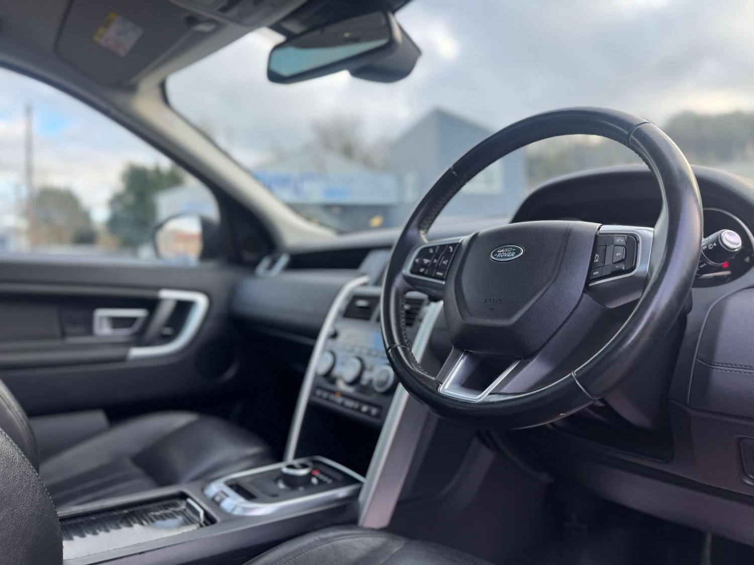 Used Land Rover Discovery Sport 2017 for sale - 77249403: Photo 36