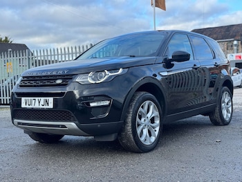 Used Land Rover Discovery Sport 2017 for sale - 77249403: Photo
