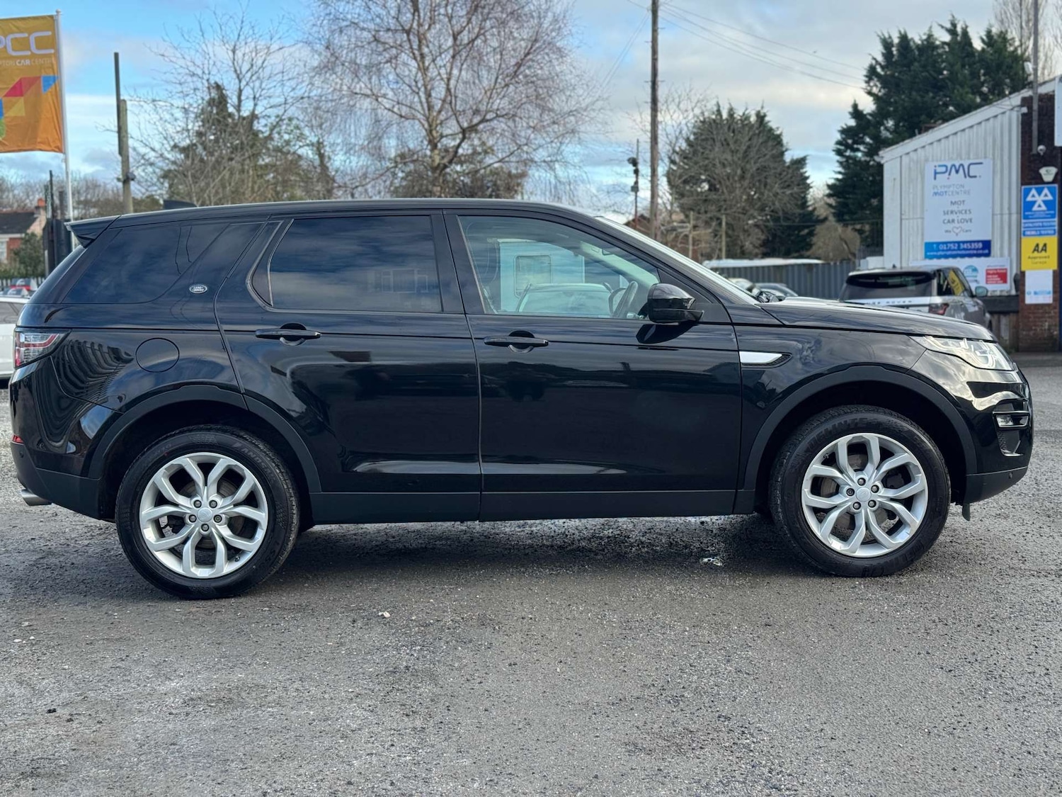 Used Land Rover Discovery Sport 2017 for sale - 77249403: Photo 43