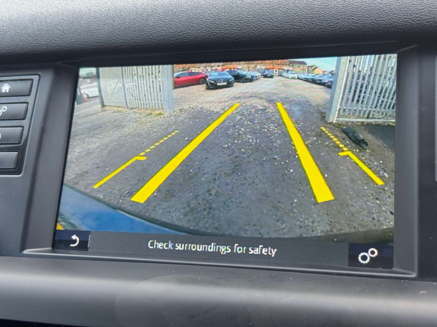 Used Land Rover Discovery Sport 2017 for sale - 77249403: Photo 54