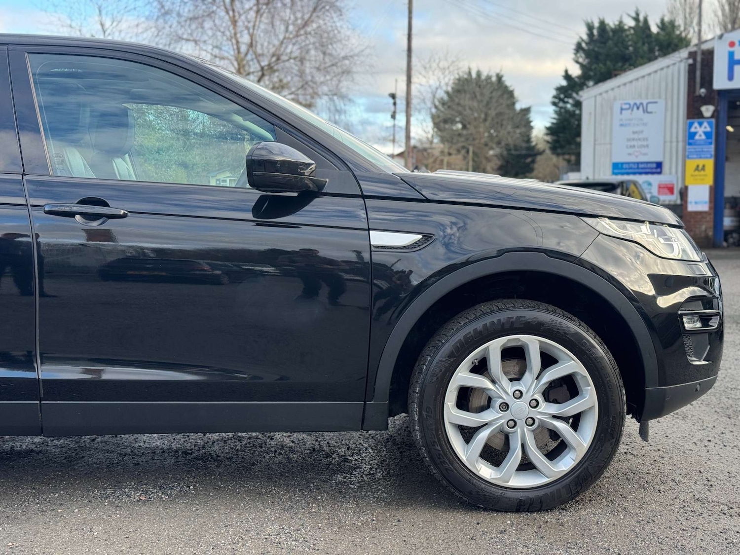 Used Land Rover Discovery Sport 2017 for sale - 77249403: Photo 58