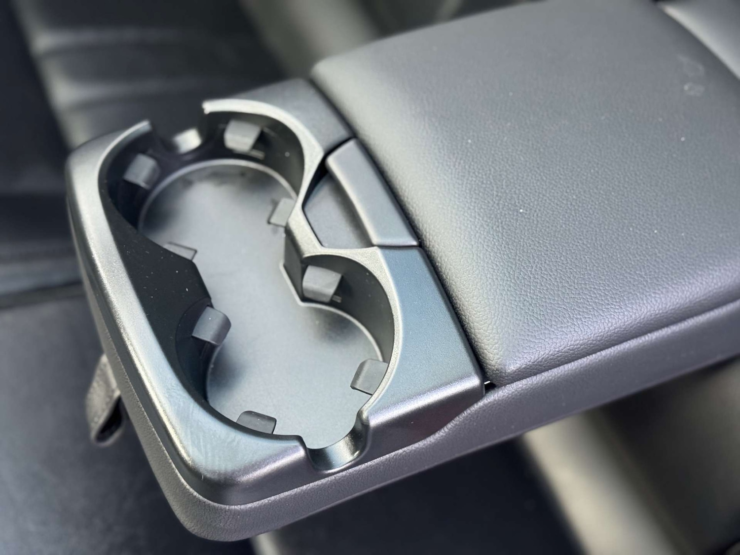 Used Land Rover Discovery Sport 2017 for sale - 77249403: Photo 62