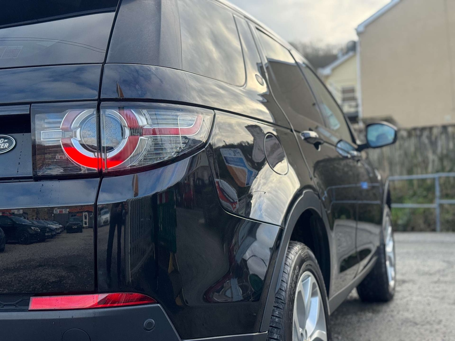 Used Land Rover Discovery Sport 2017 for sale - 77249403: Photo 65