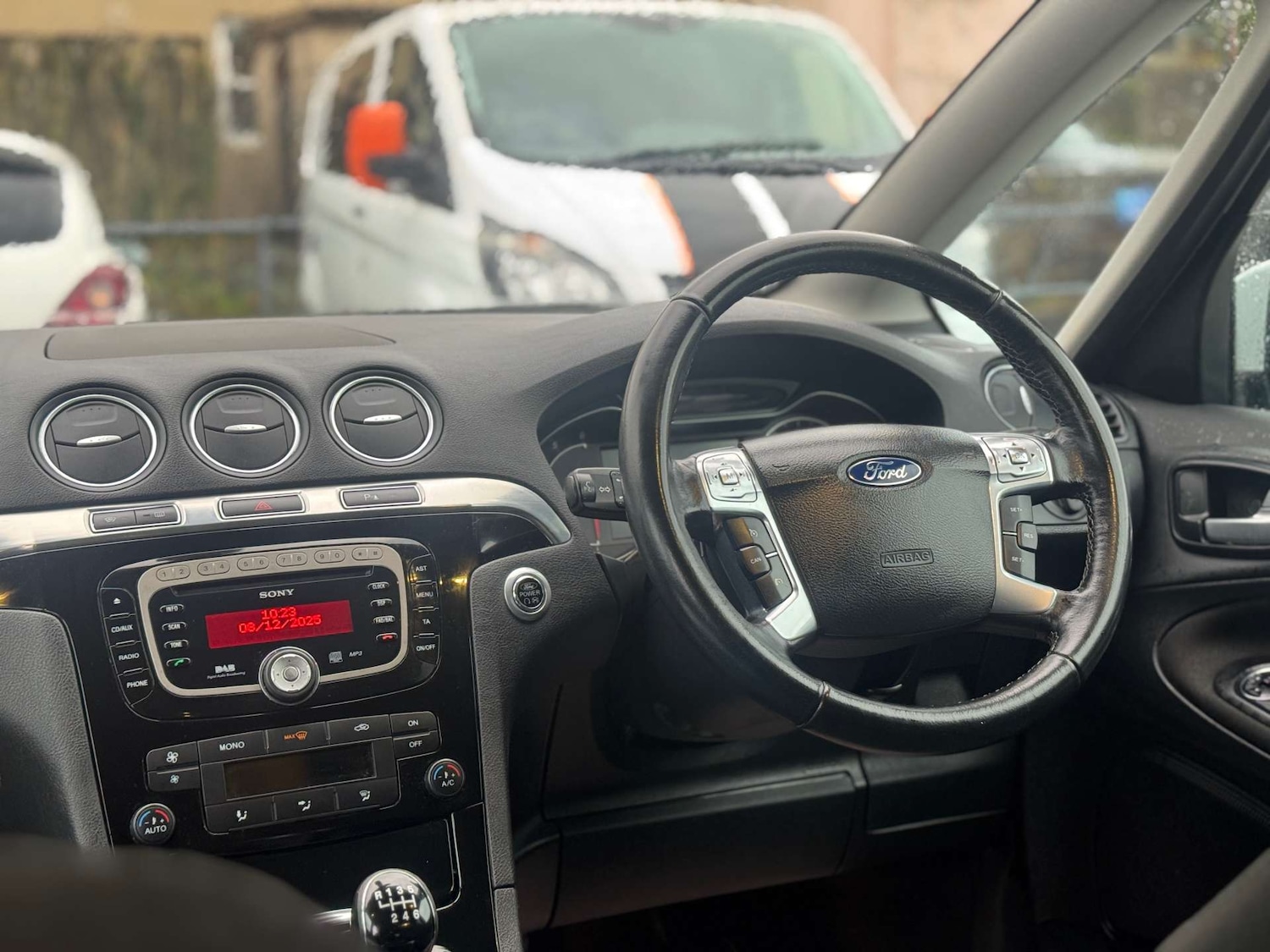 Used Ford S-Max 2013 for sale - 77207470: Photo 13