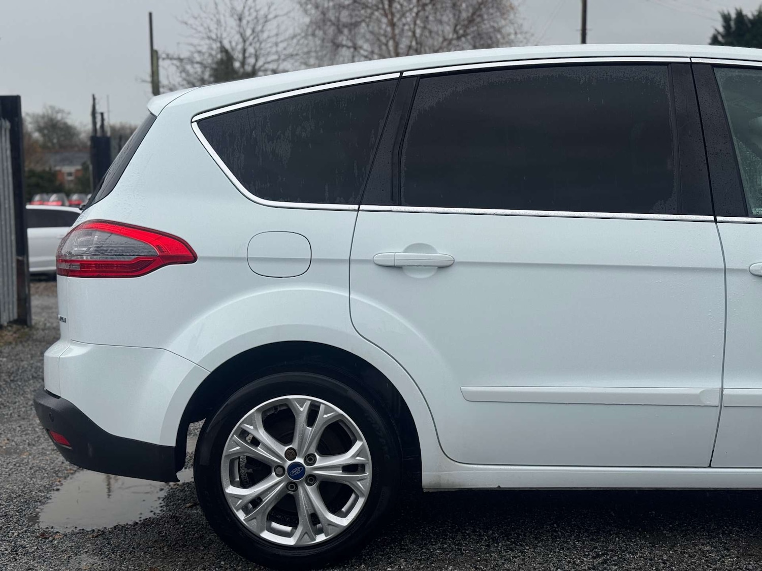 Used Ford S-Max 2013 for sale - 77207470: Photo 25