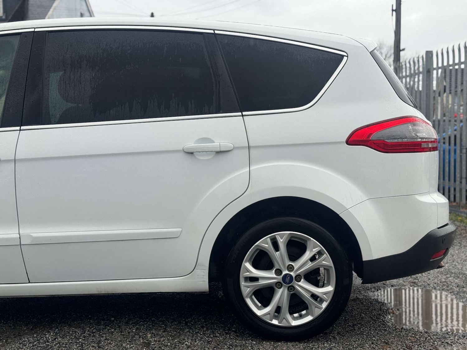 Used Ford S-Max 2013 for sale - 77207470: Photo 48