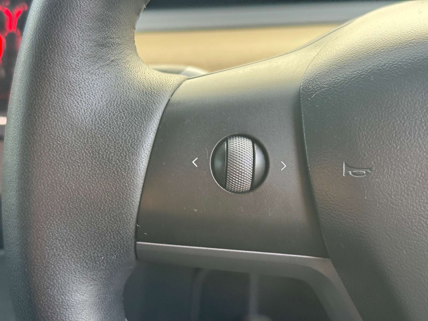 Used Tesla Model Y 2022 for sale - 77207469: Photo 32