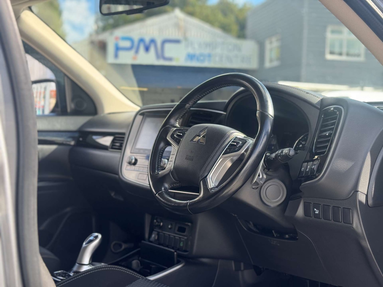 Used Mitsubishi Outlander 2021 for sale - 77679759: Photo 28