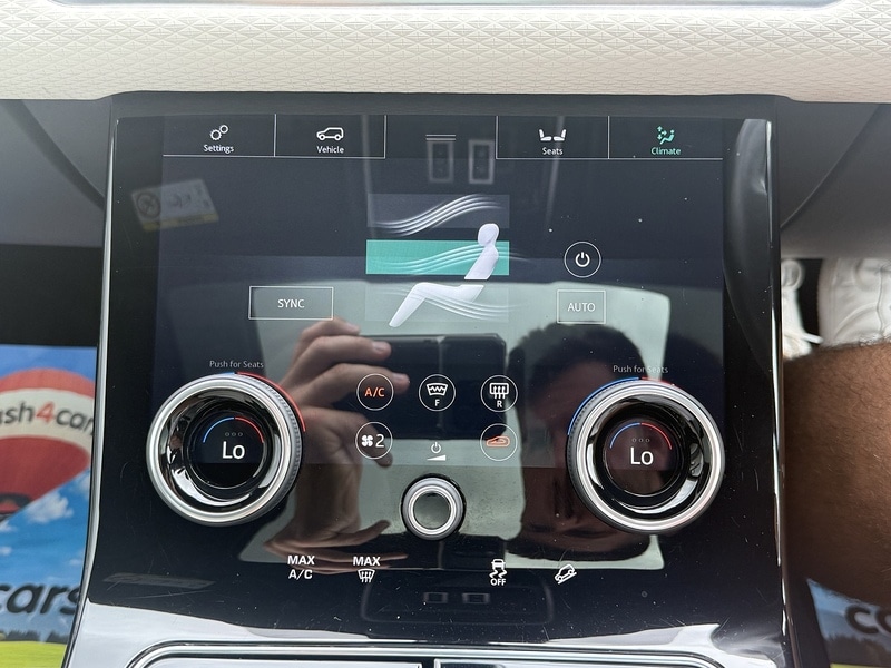 Used Land Rover Range Rover Velar 2018 for sale - 76411902: Photo 44