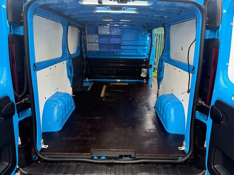 Used Vauxhall Vivaro 2017 for sale - 76776245: Photo 15