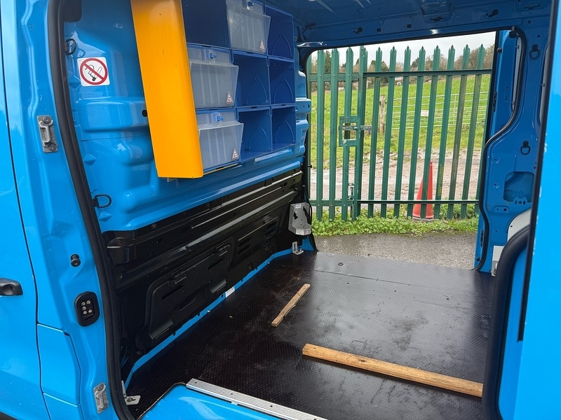 Used Vauxhall Vivaro 2017 for sale - 76776245: Photo 18
