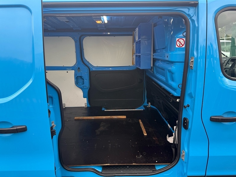 Used Vauxhall Vivaro 2017 for sale - 76776245: Photo 20