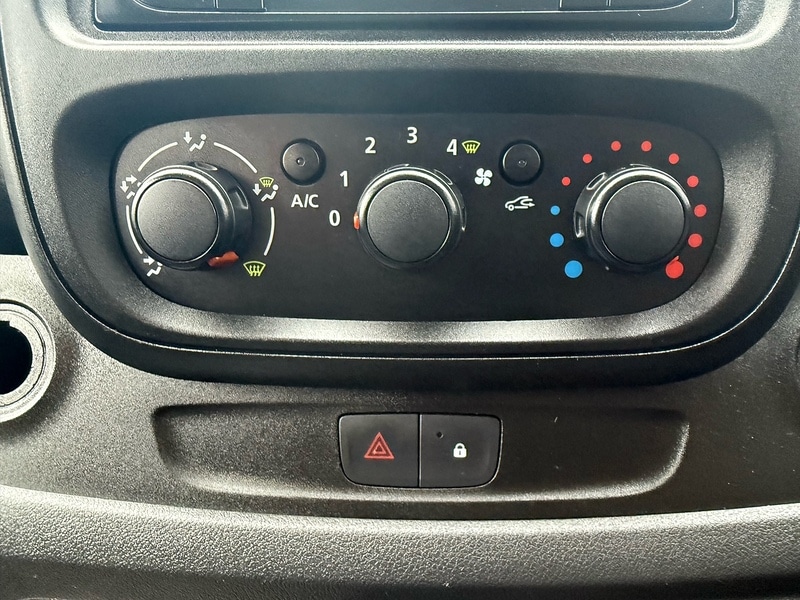 Used Vauxhall Vivaro 2017 for sale - 76776245: Photo 38