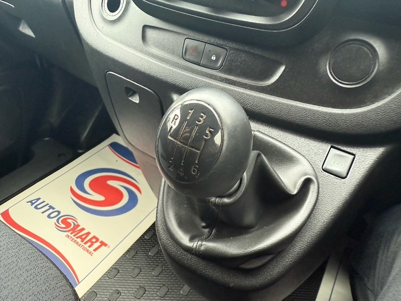 Used Vauxhall Vivaro 2017 for sale - 76776245: Photo 40