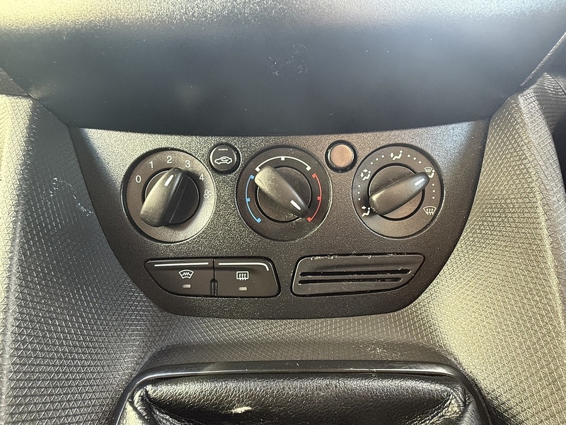 Used Ford Transit Connect 2017 for sale - 76411897: Photo 37