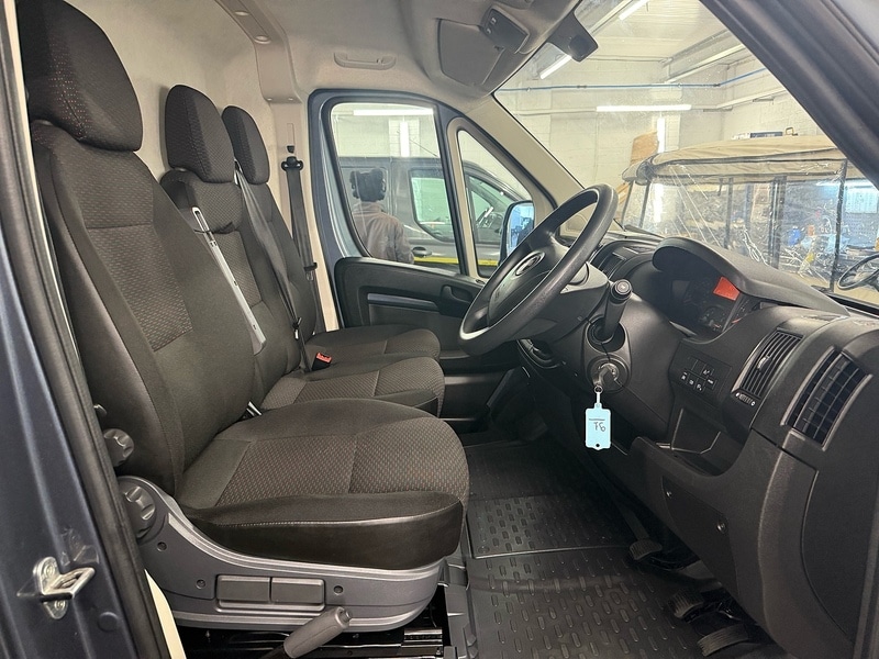 Used Vauxhall Movano for sale - 76505602: Photo 2