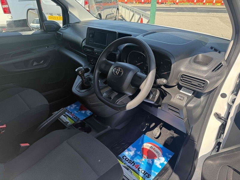 Used Toyota ProAce 2022 for sale - 76411893: Photo 25