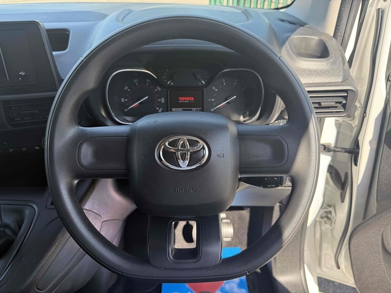 Used Toyota ProAce 2022 for sale - 76411893: Photo 32