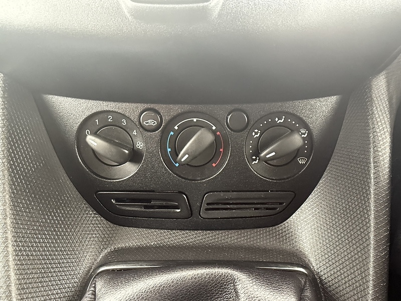 Used Ford Transit Connect 2018 for sale - 76411898: Photo 37