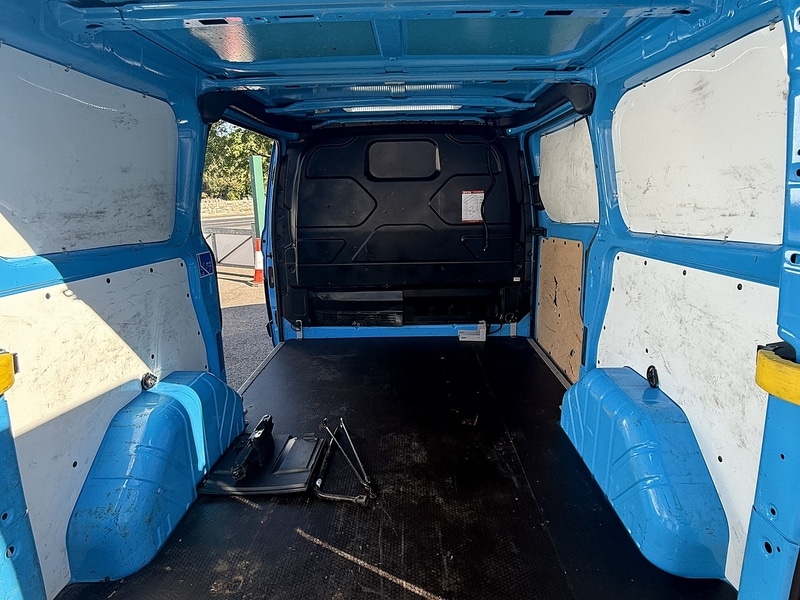 Used Ford Transit Custom 2017 for sale - 76411879: Photo 16