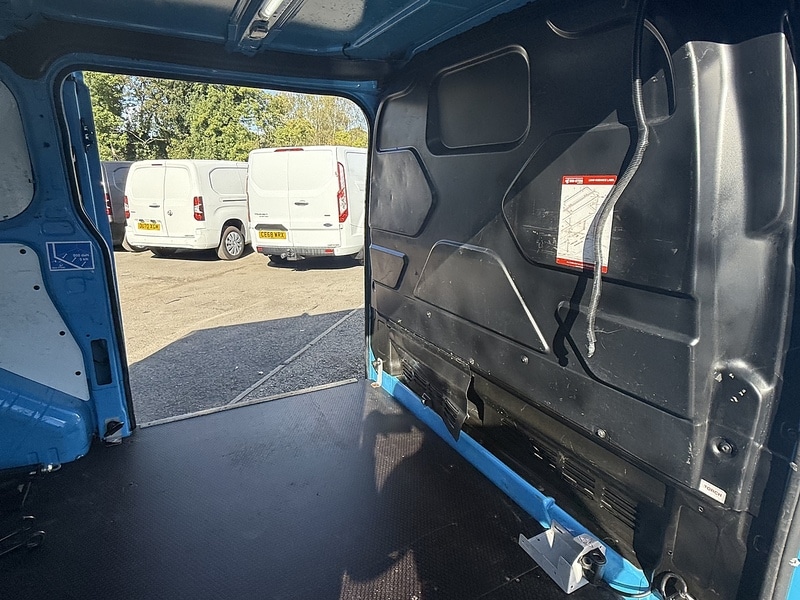 Used Ford Transit Custom 2017 for sale - 76411879: Photo 20