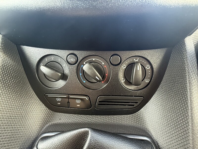 Used Ford Transit Connect 2017 for sale - 76411880: Photo 39