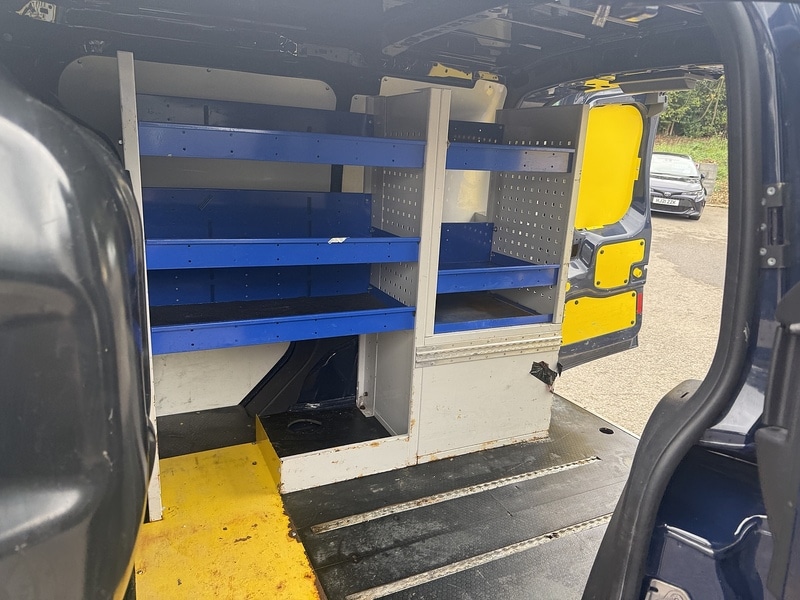 Used Ford Transit Connect 2017 for sale - 76411896: Photo 21