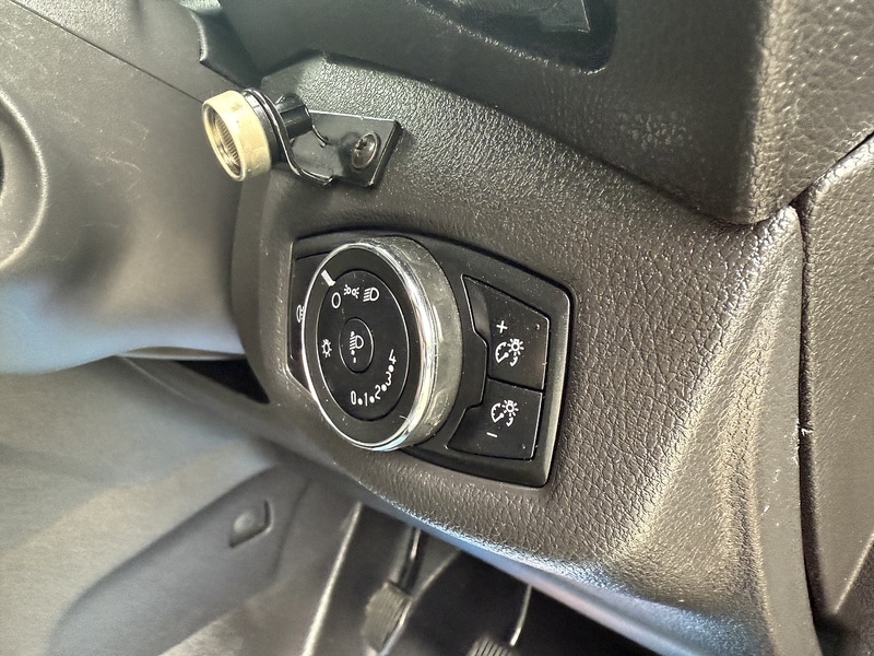 Used Ford Transit Connect 2017 for sale - 76411896: Photo 32