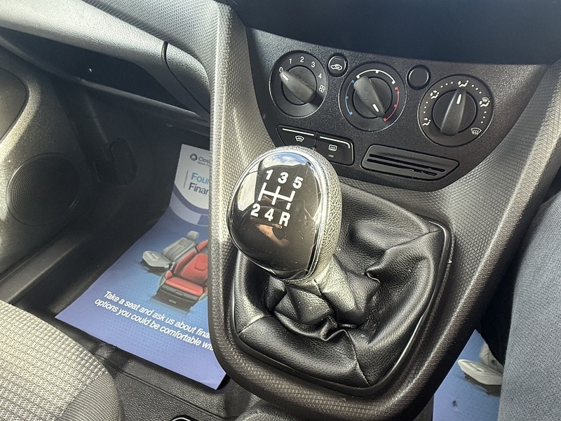 Used Ford Transit Connect 2017 for sale - 76411881: Photo 38