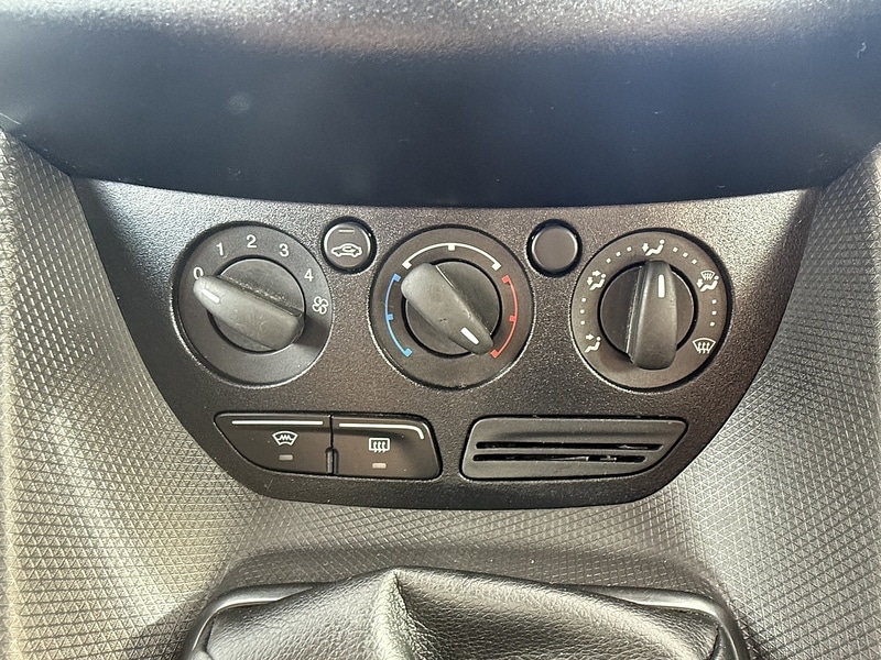 Used Ford Transit Connect 2017 for sale - 76411881: Photo 39