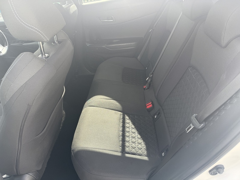 Used Toyota C-HR 2021 for sale - 76411885: Photo 17