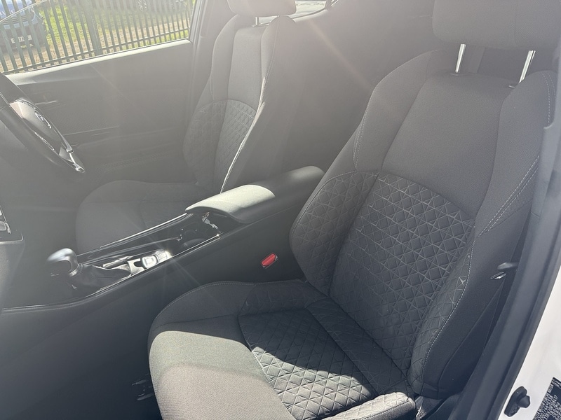 Used Toyota C-HR 2021 for sale - 76411885: Photo 22