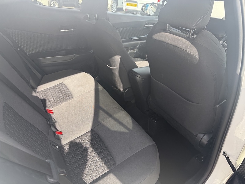 Used Toyota C-HR 2021 for sale - 76411885: Photo 27