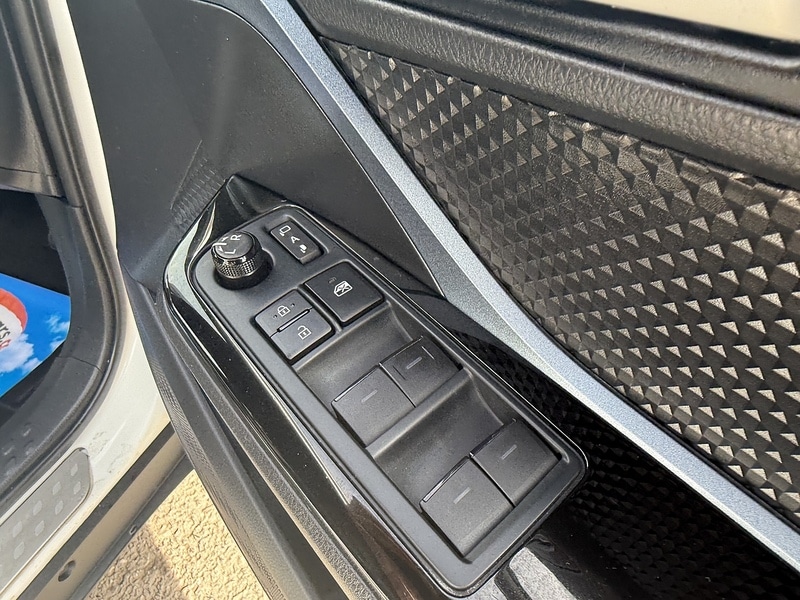 Used Toyota C-HR 2021 for sale - 76411885: Photo 32