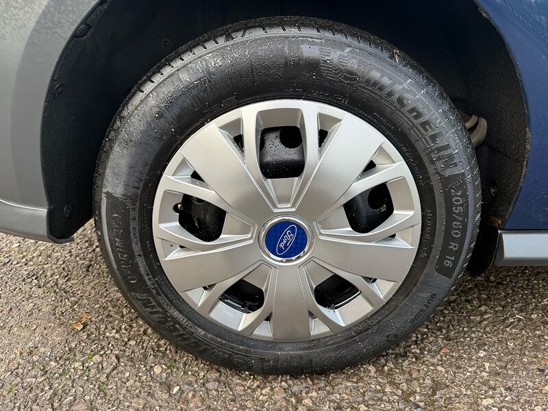 Used Ford Transit Connect 2017 for sale - 76564873: Photo 16