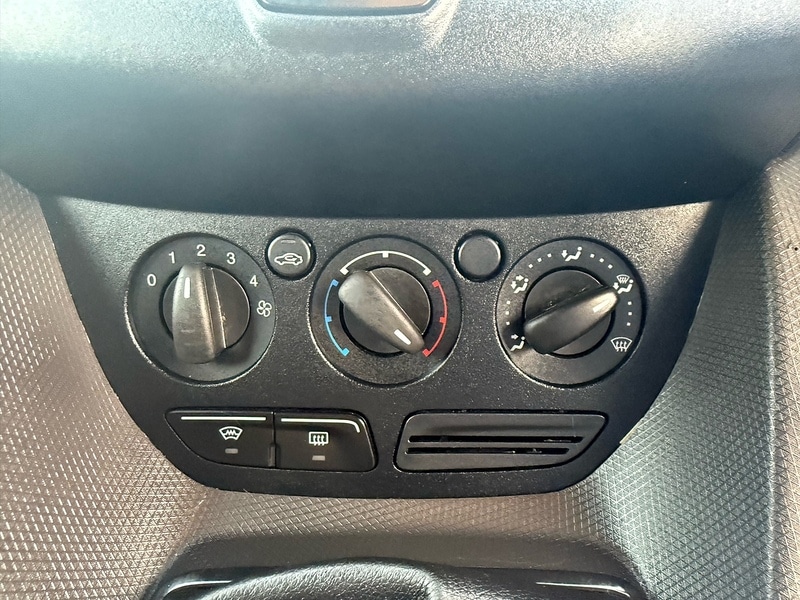 Used Ford Transit Connect 2017 for sale - 76564873: Photo 34