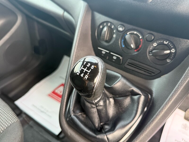 Used Ford Transit Connect 2017 for sale - 76564873: Photo 36
