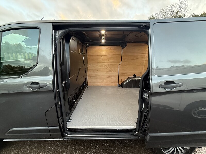 Used Ford Transit Custom 2022 for sale - 76436130: Photo 23