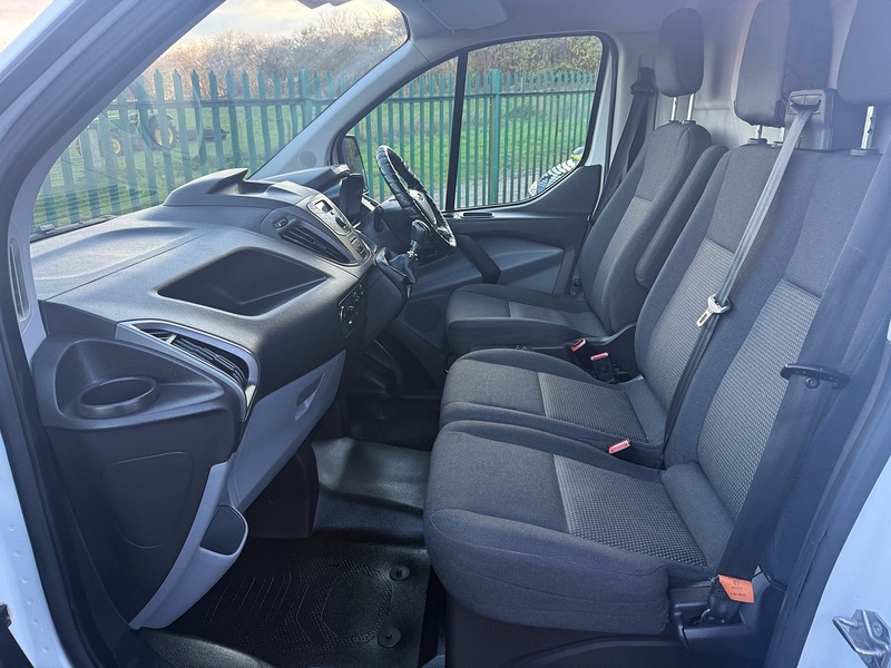 Used Ford Transit Custom 2017 for sale - 76705632: Photo 24