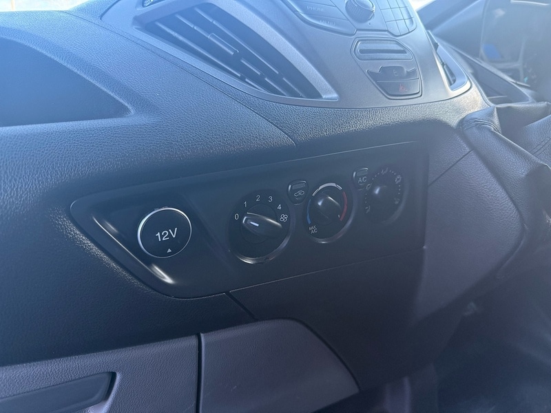 Used Ford Transit Custom 2017 for sale - 76705632: Photo 27