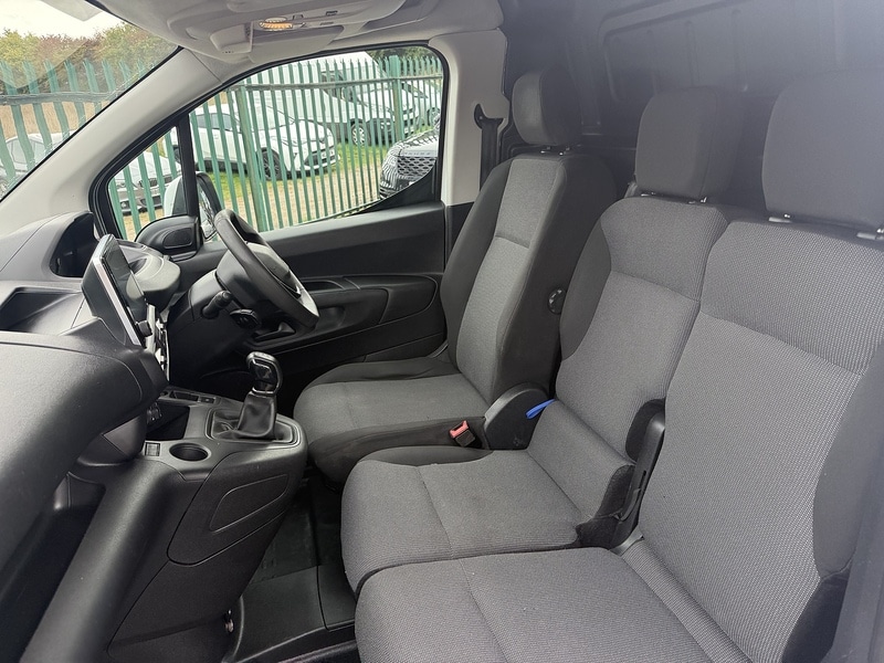 Used Peugeot Partner 2021 for sale - 76411868: Photo 25