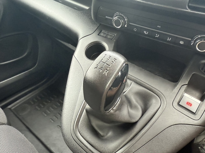 Used Peugeot Partner 2021 for sale - 76411868: Photo 32