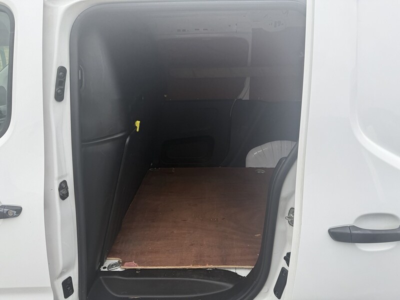Used Peugeot Partner 2020 for sale - 76411887: Photo 21