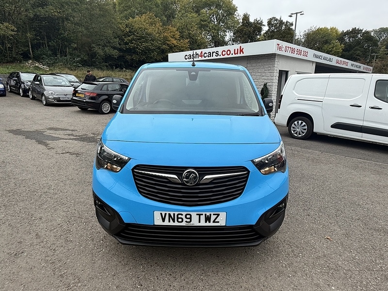Used Vauxhall Combo 2020 for sale - 76464466: Photo 2