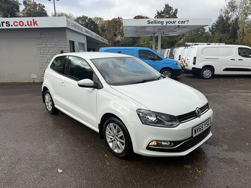 Used Volkswagen Polo 2015 for sale - 76411861: Photo 1