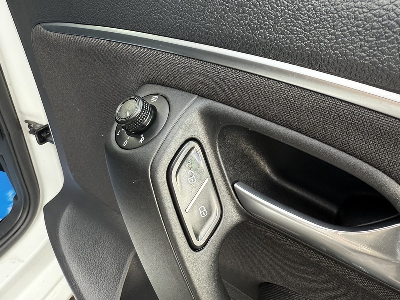 Used Volkswagen Polo 2015 for sale - 76411861: Photo 22