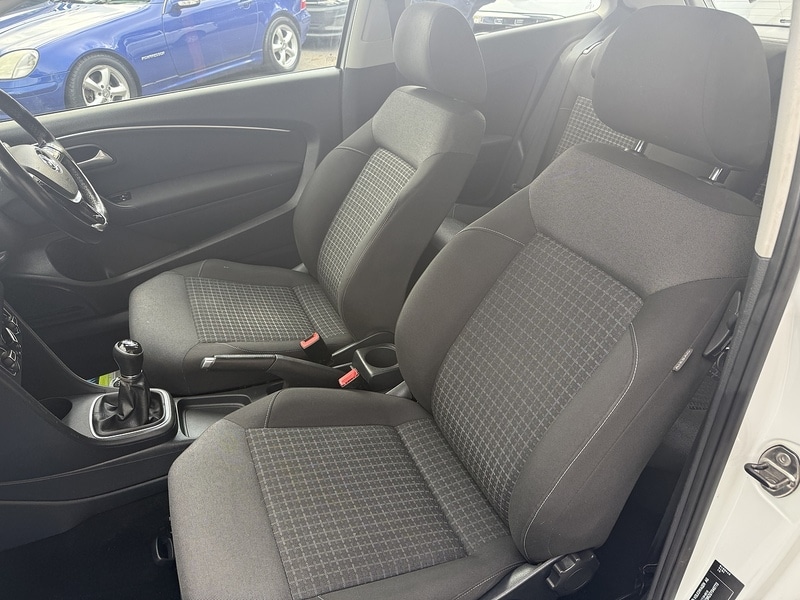 Used Volkswagen Polo 2015 for sale - 76411861: Photo 28