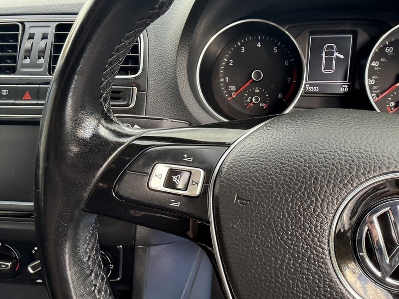 Used Volkswagen Polo 2015 for sale - 76411861: Photo 32